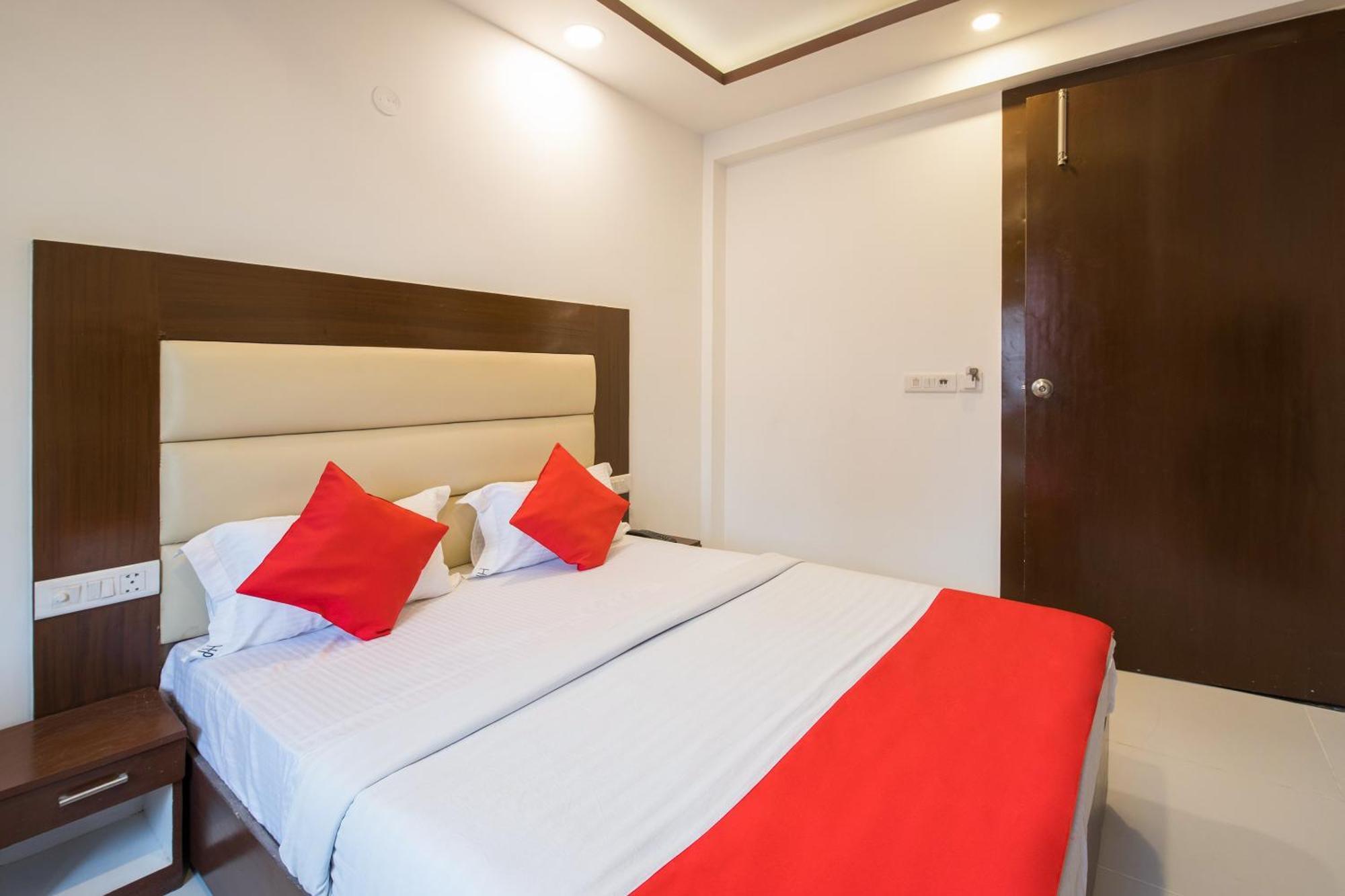Hotel O Melfort New Delhi Eksteriør bilde